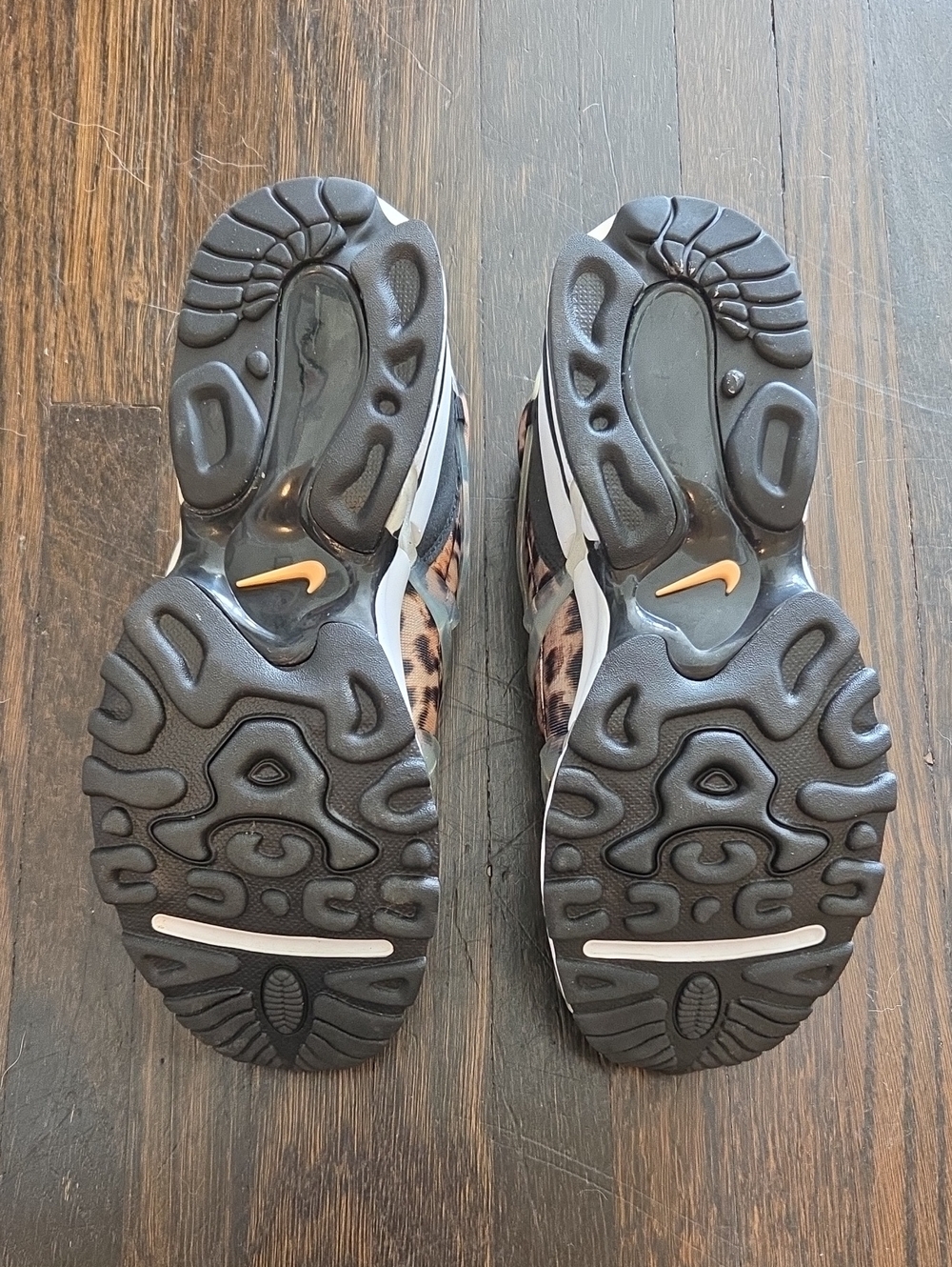 Nike Air Kukini SE Leopard (Black/Kumquat/White) Sneakers - Size 6 - Picture 13 of 13